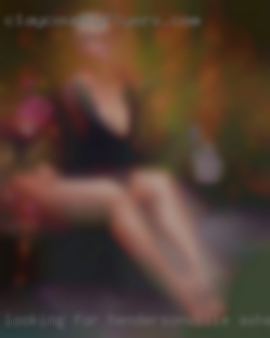 Looking for a Hendersonville Asheville sex BiCpl/GC to help me.